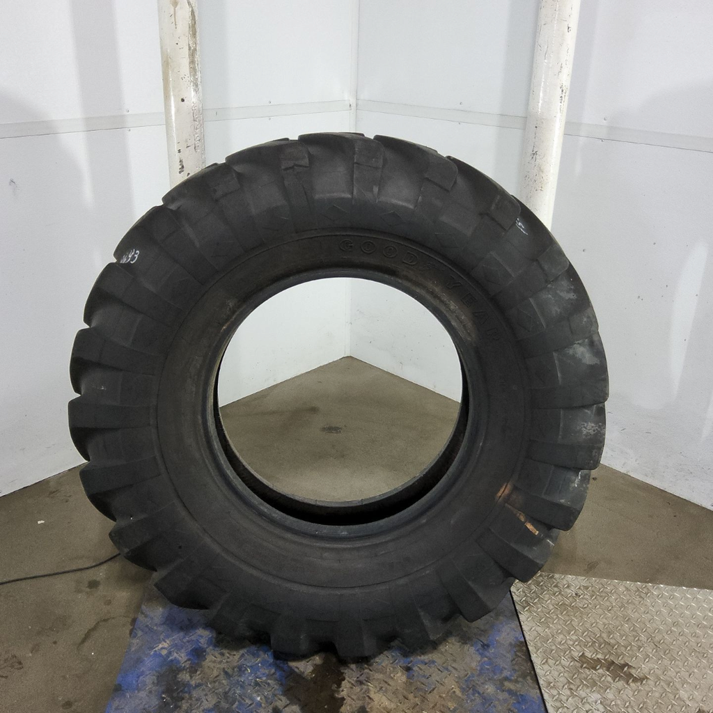 13.00-24 Goodyear Farm SSA Grader G-2 F (12 Ply), 80%