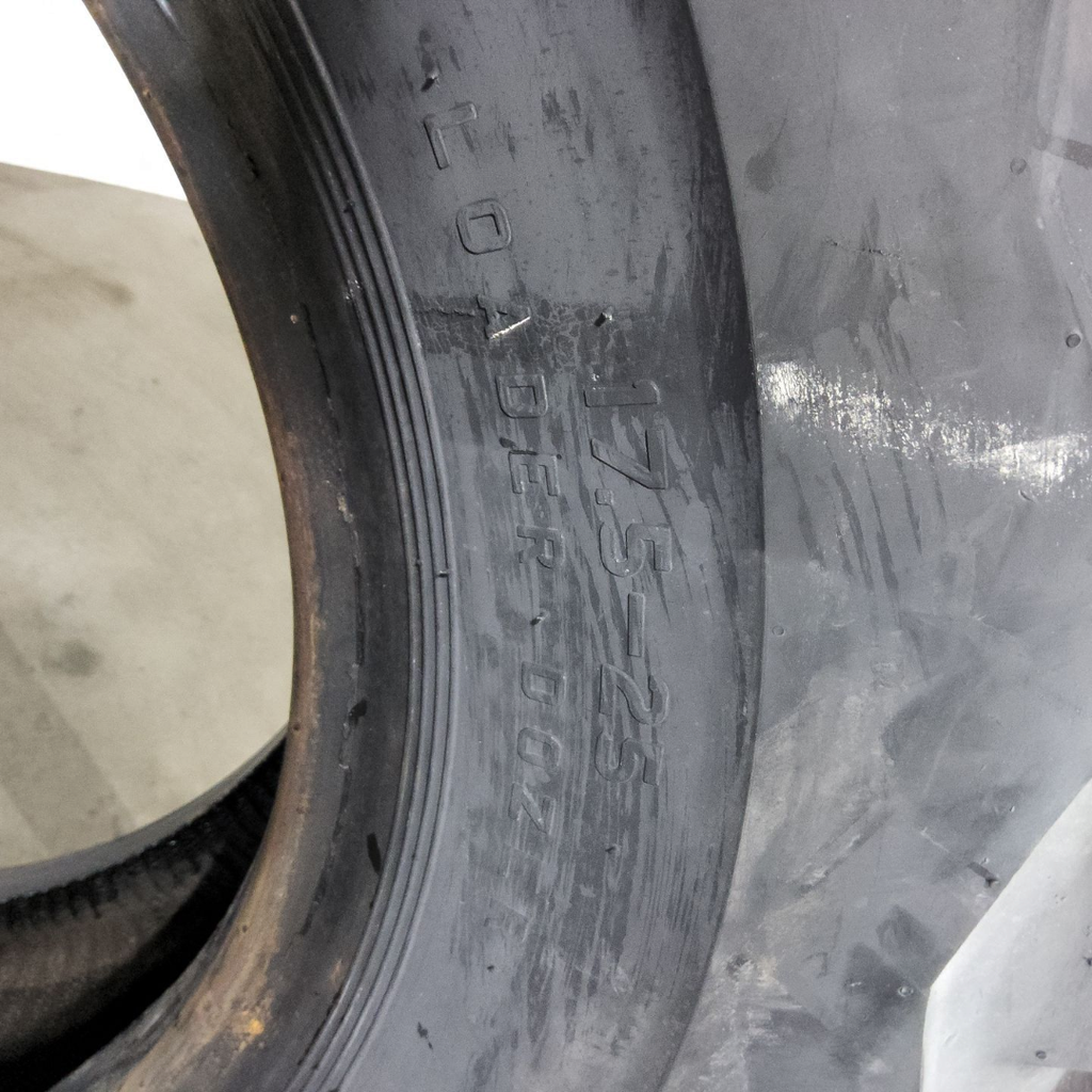 17.5-25 Firestone Super Rock Grip Deep Tread L-3 F (12 Ply), 99%