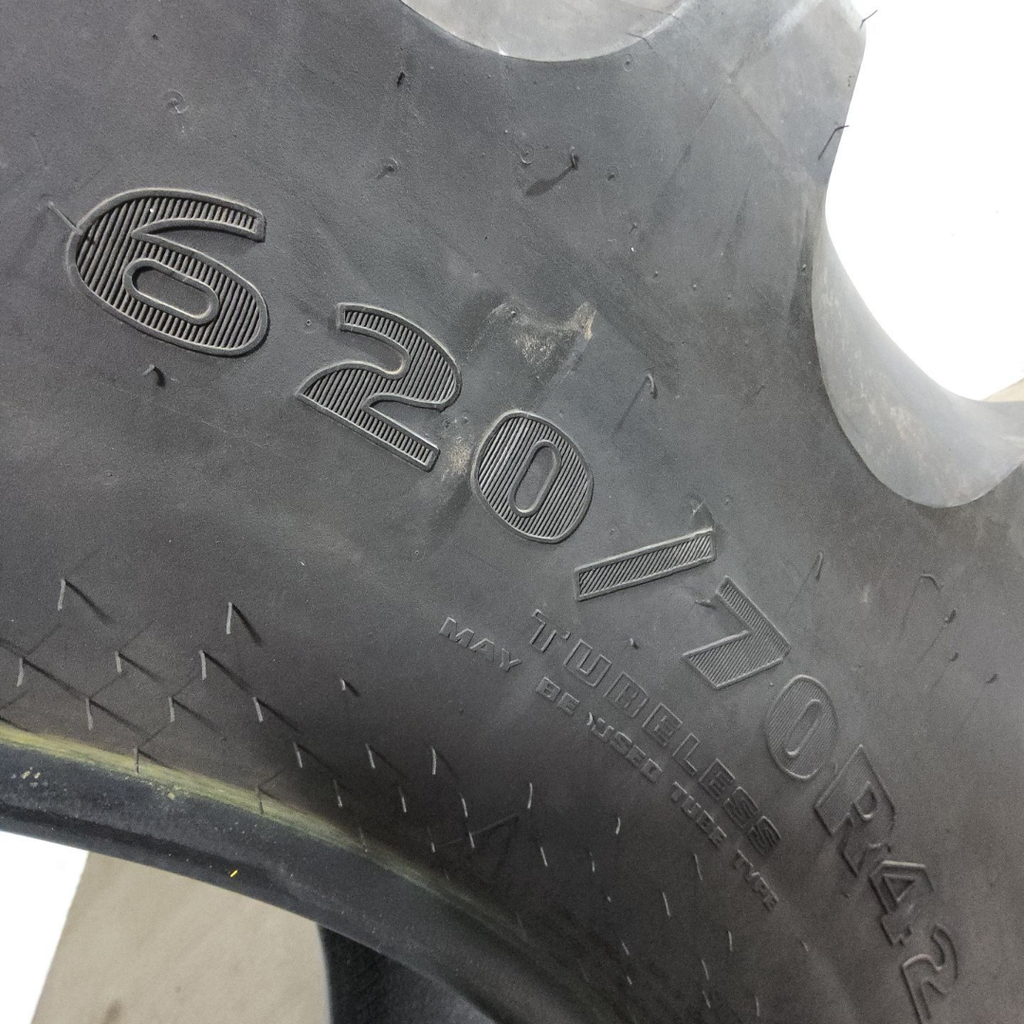 620/70R42 Goodyear Farm DT820 R-1W 160B 95%