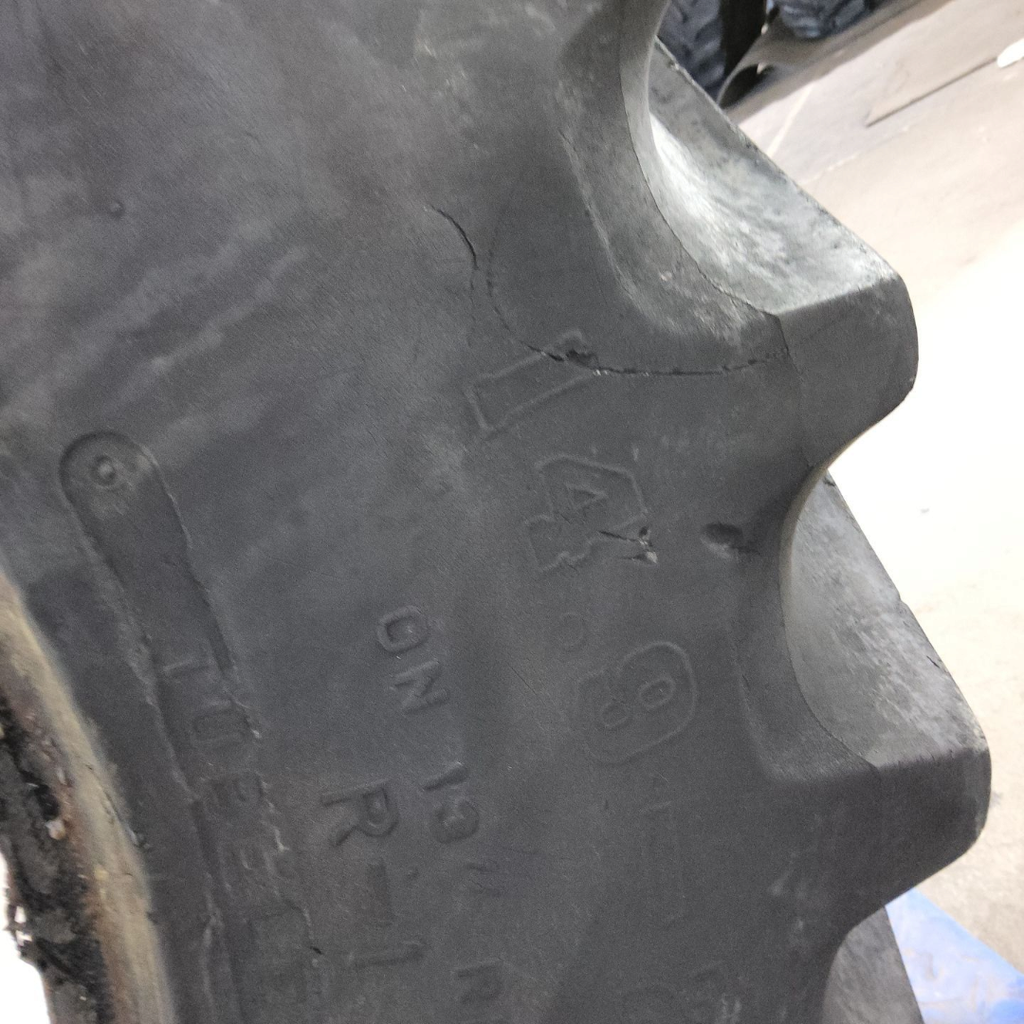 14.9-26 Firestone Super All Traction FWD R-1 E (10 Ply), 75%