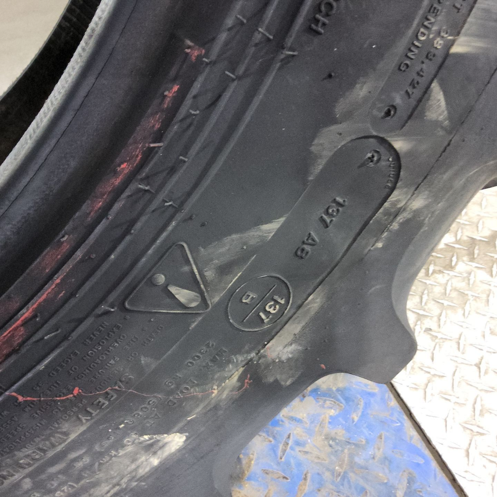 380/85R34 Goodyear Farm UltraTorque Radial R-1 137B 70%