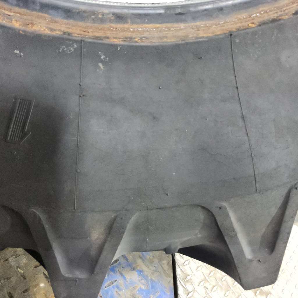16.9R30 Kleber Super 9 R-1W 137A8 80%