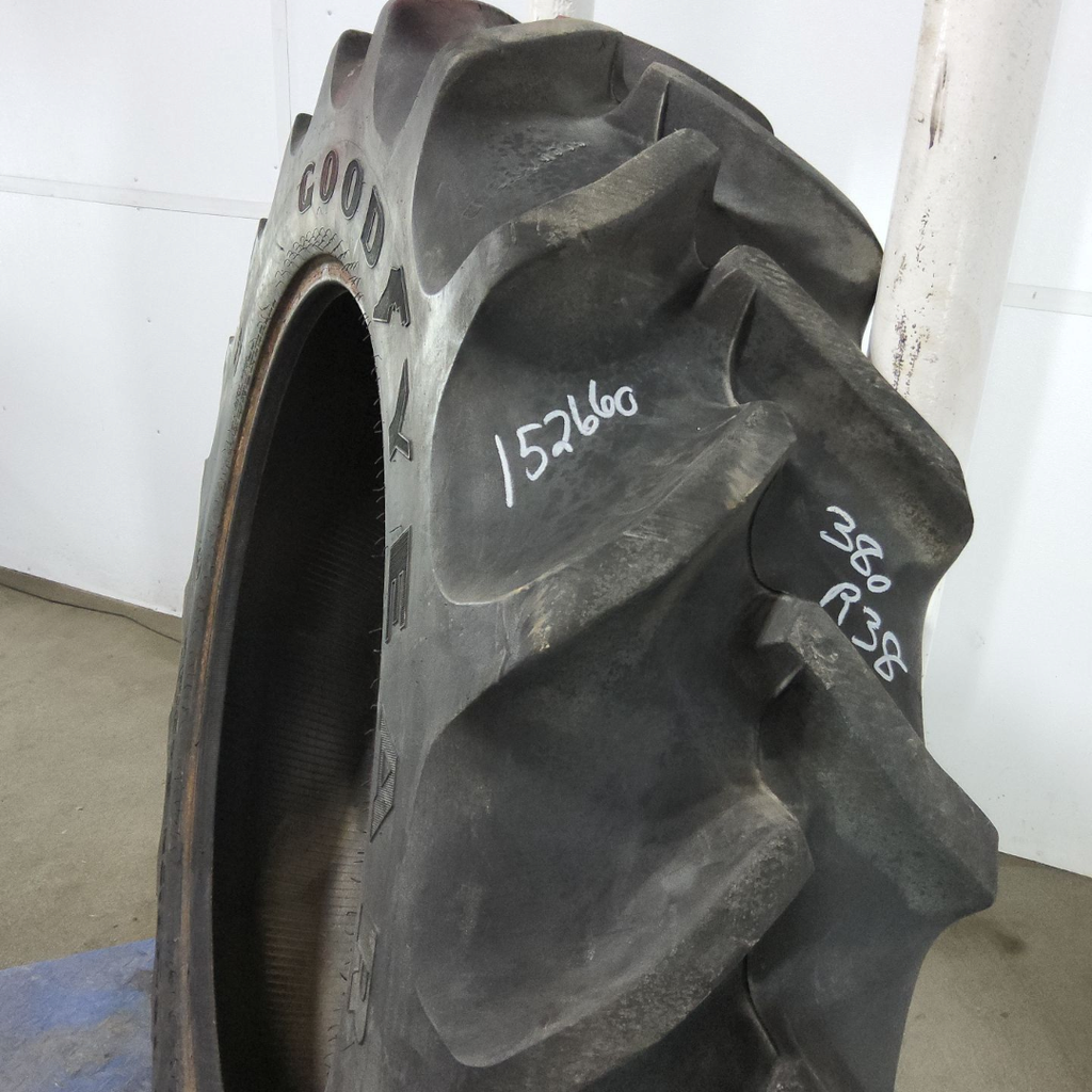 380/80R38 Goodyear Farm DT800 Super Traction R-1W 142A8 80%