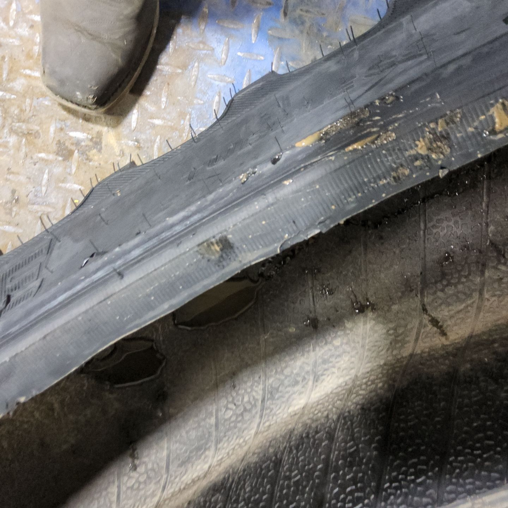 VF320/105R46 Alliance 354 Agriflex+  R-1W 172D 99%