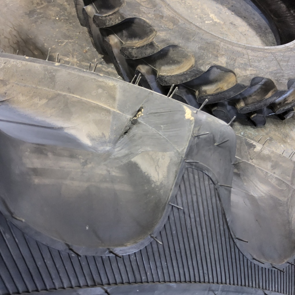 VF320/105R46 Alliance 354 Agriflex+  R-1W 172D 99%