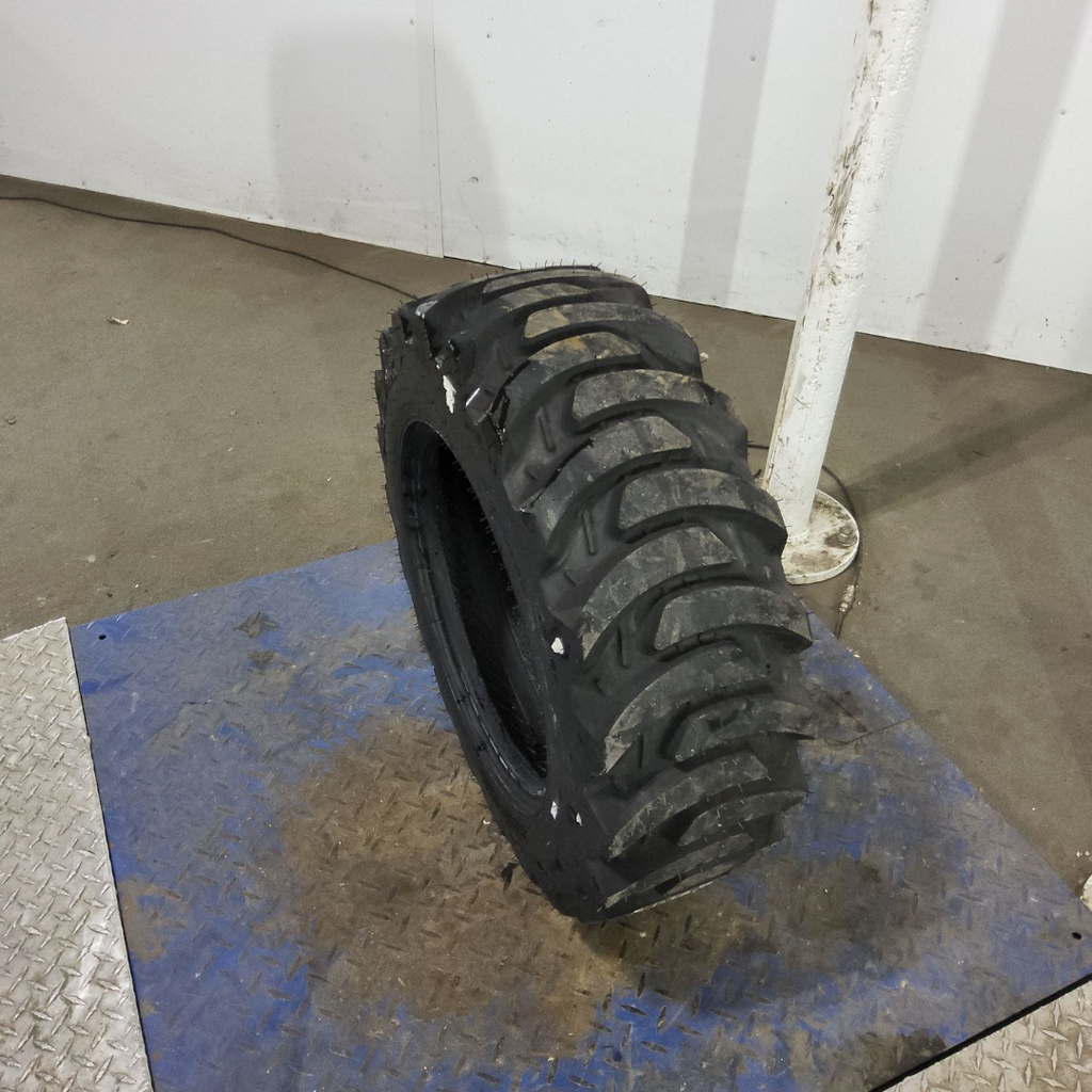 27x8.50-15 Galaxy Marathoner R-4 C (6 Ply), 99%
