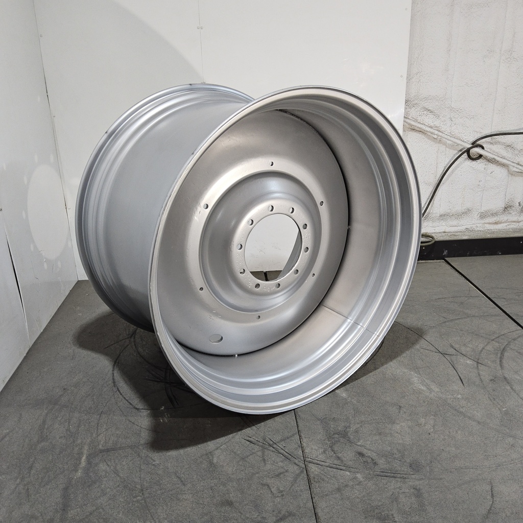 30"W x 46"D, Case IH Silver Mist 10-Hole Formed Plate