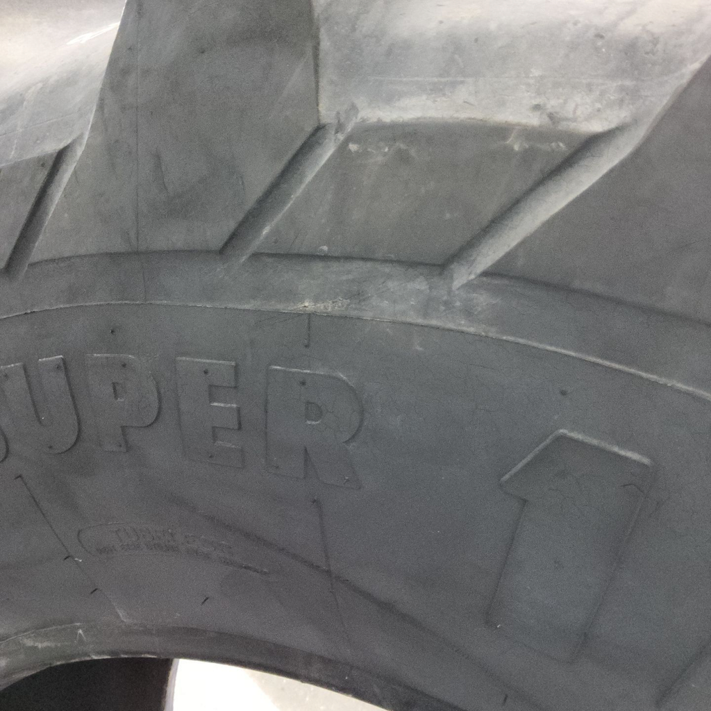 650/65R38 Kleber Super 11L R-1 157A8 95%