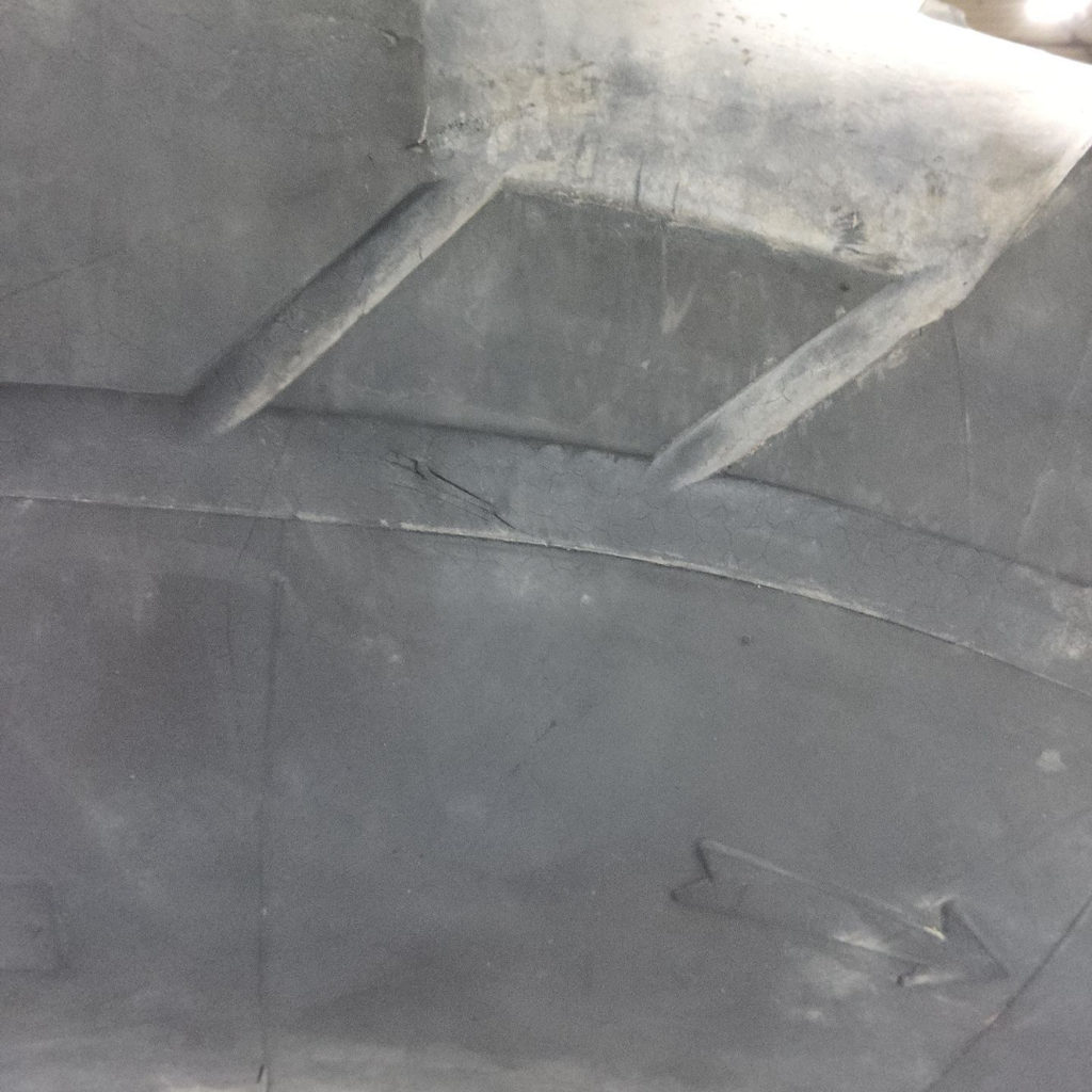 650/65R38 Kleber Super 11L R-1 157A8 95%