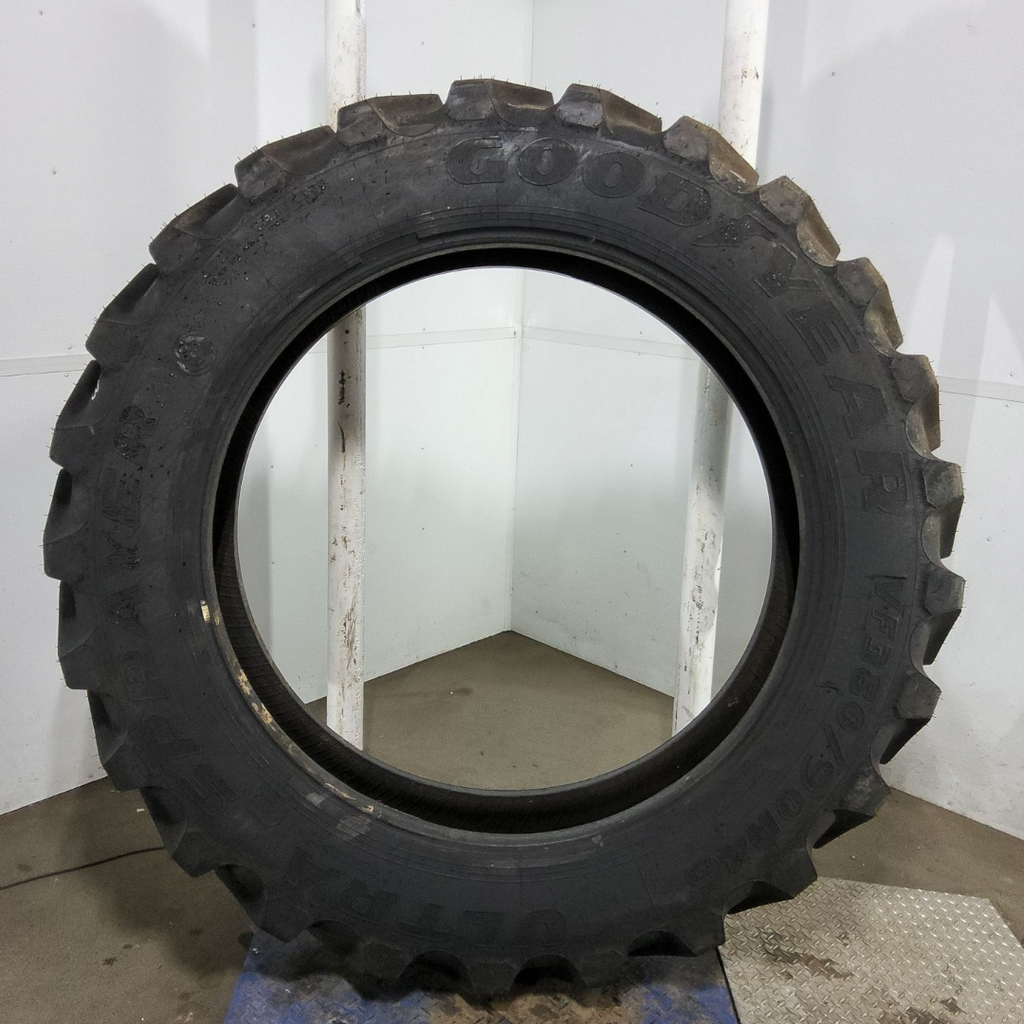 VF380/90R46 Goodyear Farm Ultra Sprayer R-1 173D 99%