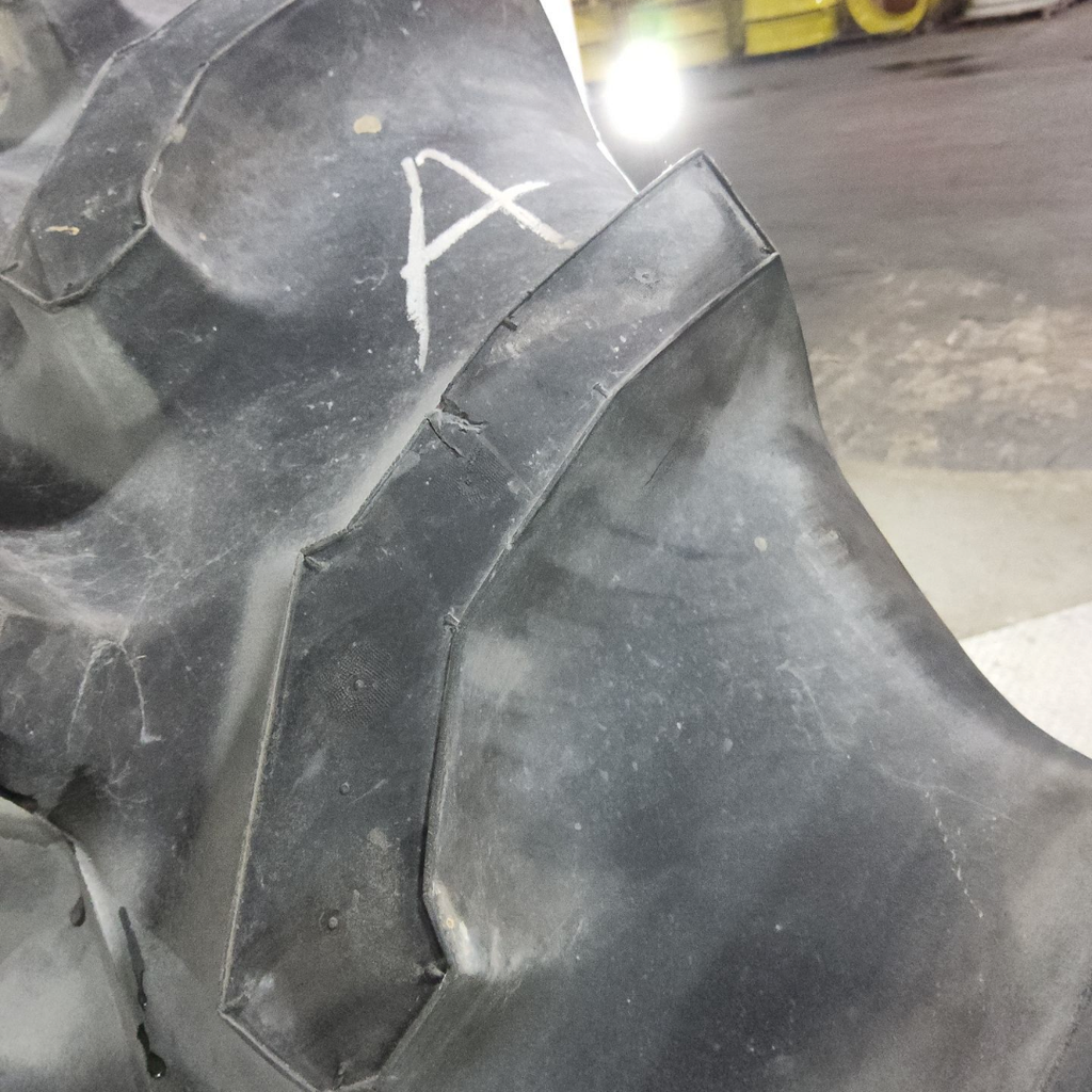 420/90R30 Goodyear Farm UltraTorque Radial R-1 142B 95%