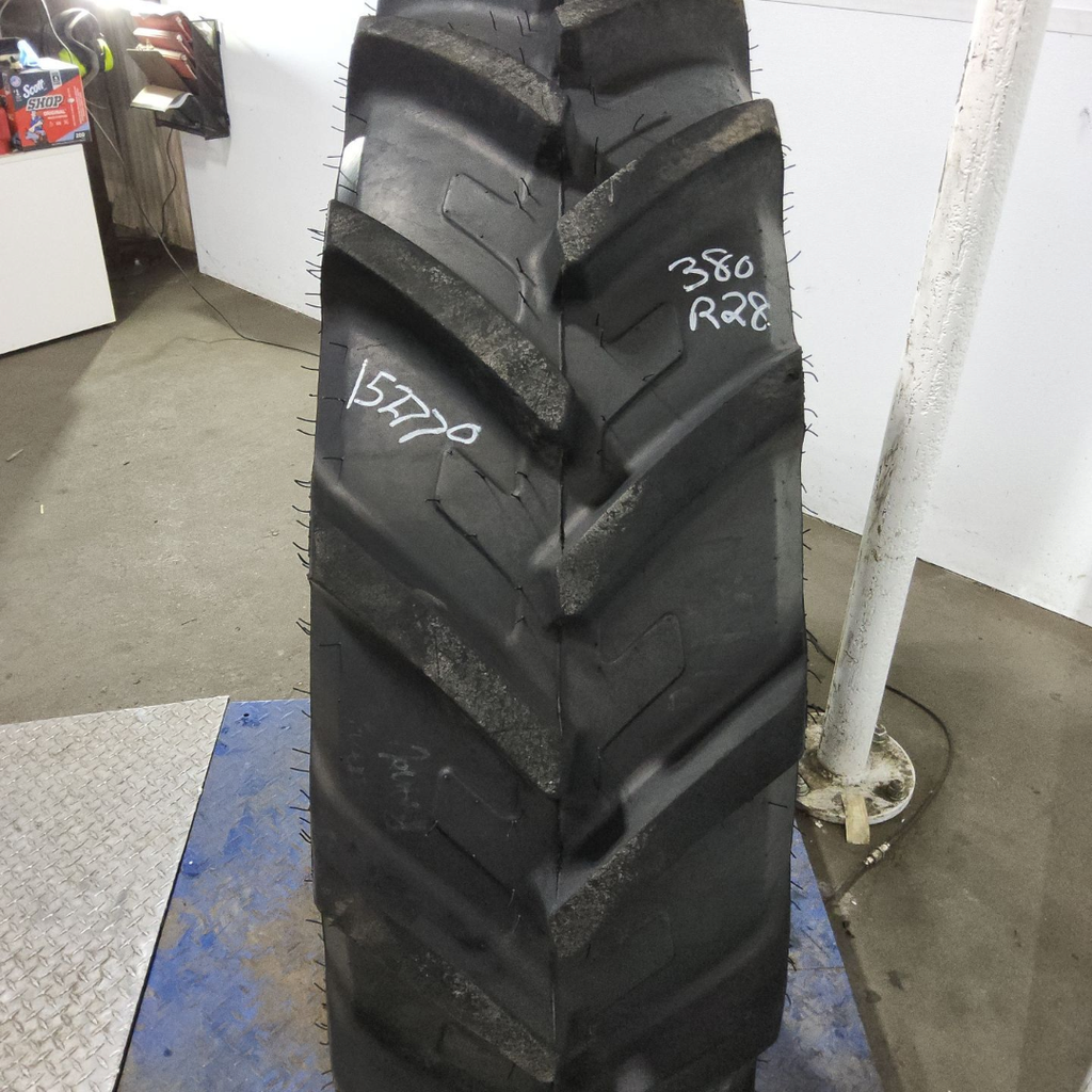 380/85R28 Titan Farm AgraEDGE R-1W 133D 85%