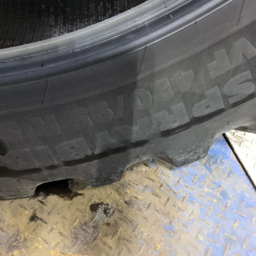 VF420/95R50 Michelin Spraybib CFO R-1S 179D 90%