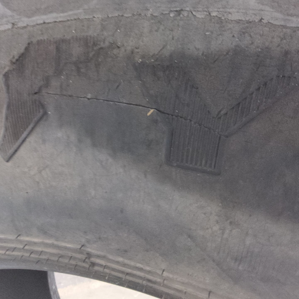 520/85R42 Goodyear Farm UltraTorque Radial R-1 157A8 60%