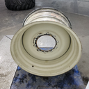 21"W x 32"D, New Holland White 10-Hole Bubble Disc