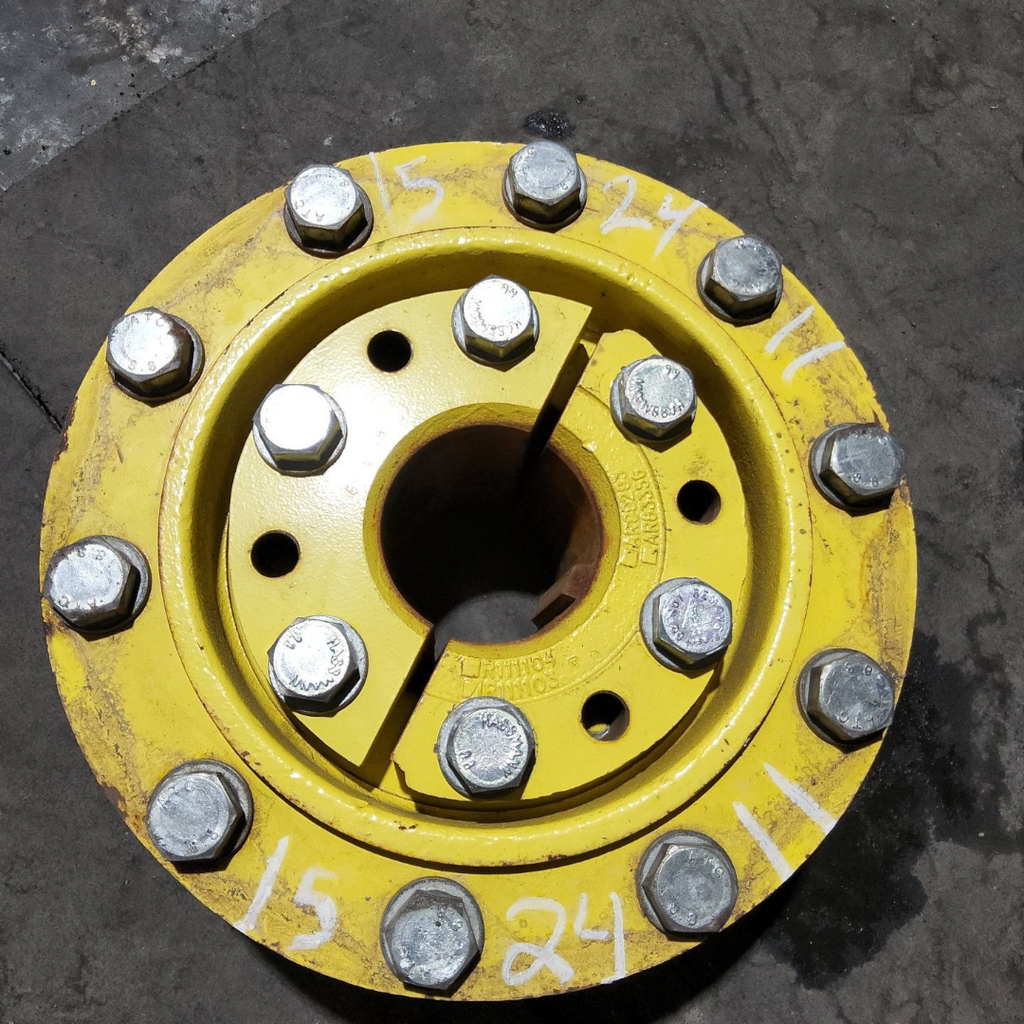 10-Hole Wedg-Lok OE Style, 3.94" (100mm) axle, John Deere Yellow