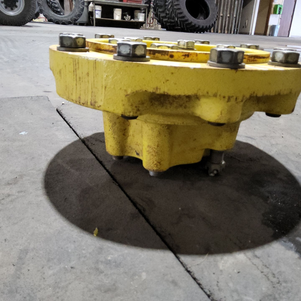 10-Hole Wedg-Lok OE Style, 3.94" (100mm) axle, John Deere Yellow