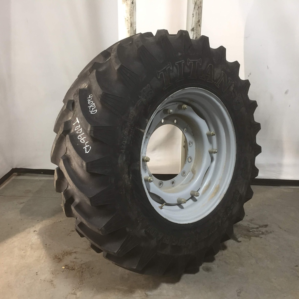 420/90R30 Titan Farm Hi Traction Lug Radial R-1 on Agco Corp Gray 12-Hole Waffle Wheel (Groups of 2 bolts) 99%