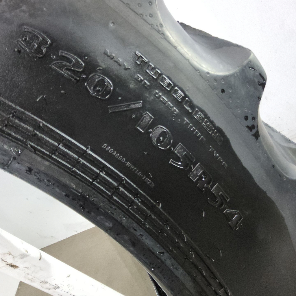 320/105R54 Goodyear Farm DT800 Super Traction R-1W 163A8 65%