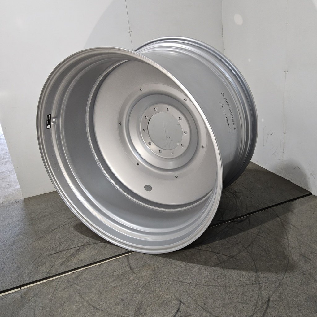 28"W x 46"D, Case IH Silver Mist 10-Hole Formed Plate