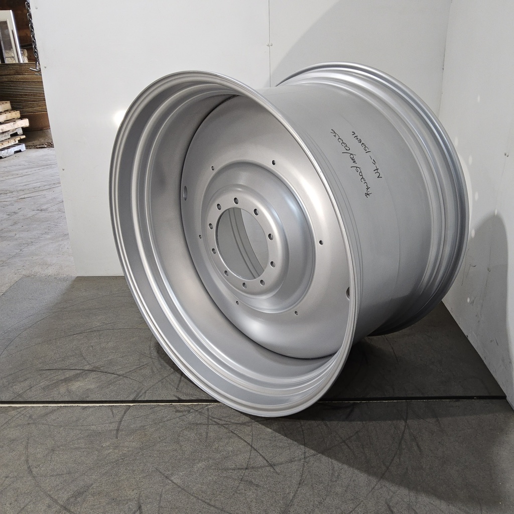 28"W x 46"D, Case IH Silver Mist 10-Hole Formed Plate