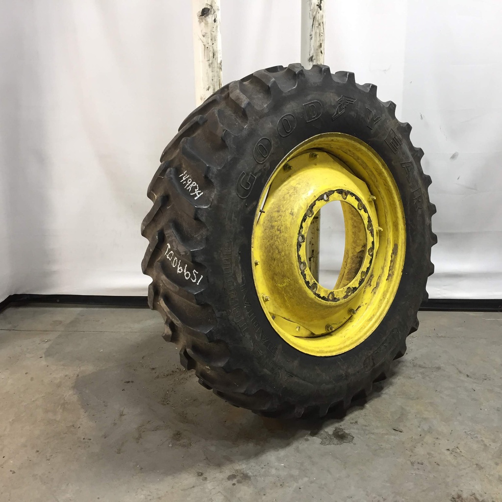 380/85R34 Goodyear Farm Dyna Torque Radial R-1 on John Deere Yellow 12-Hole Waffle Wheel (Groups of 2 bolts) 60%