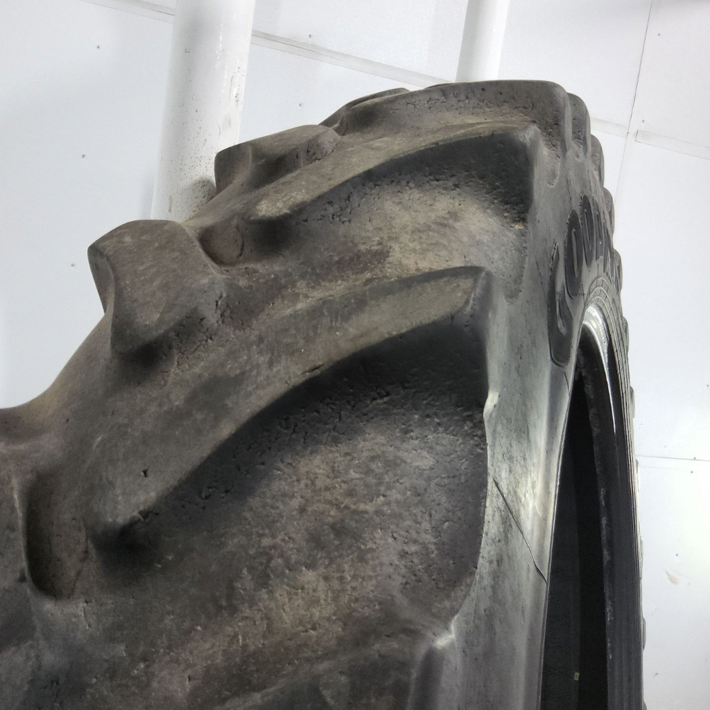 380/90R54 Goodyear Farm Ultra Sprayer R-1 170B 55%