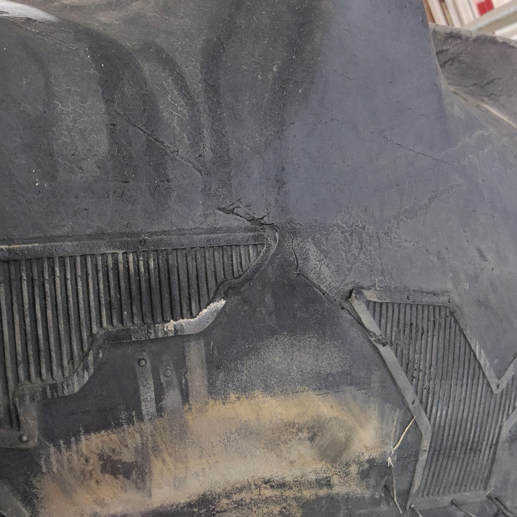 320/90R50 Goodyear Farm DT800 Optitrac R-1W 147A8 80%