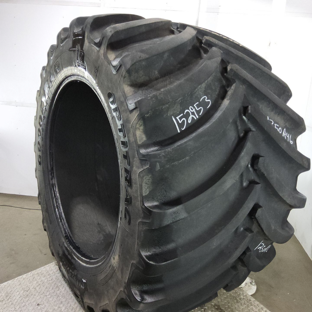 LSW1250/35R46 Goodyear Farm DT830 Optitrac R-1W 202D 85%