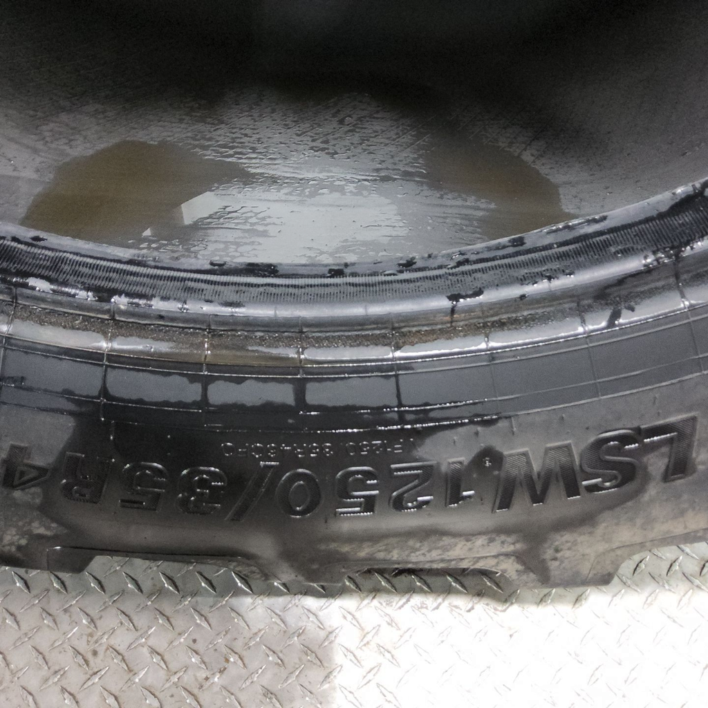 LSW1250/35R46 Goodyear Farm DT830 Optitrac R-1W 202D 85%