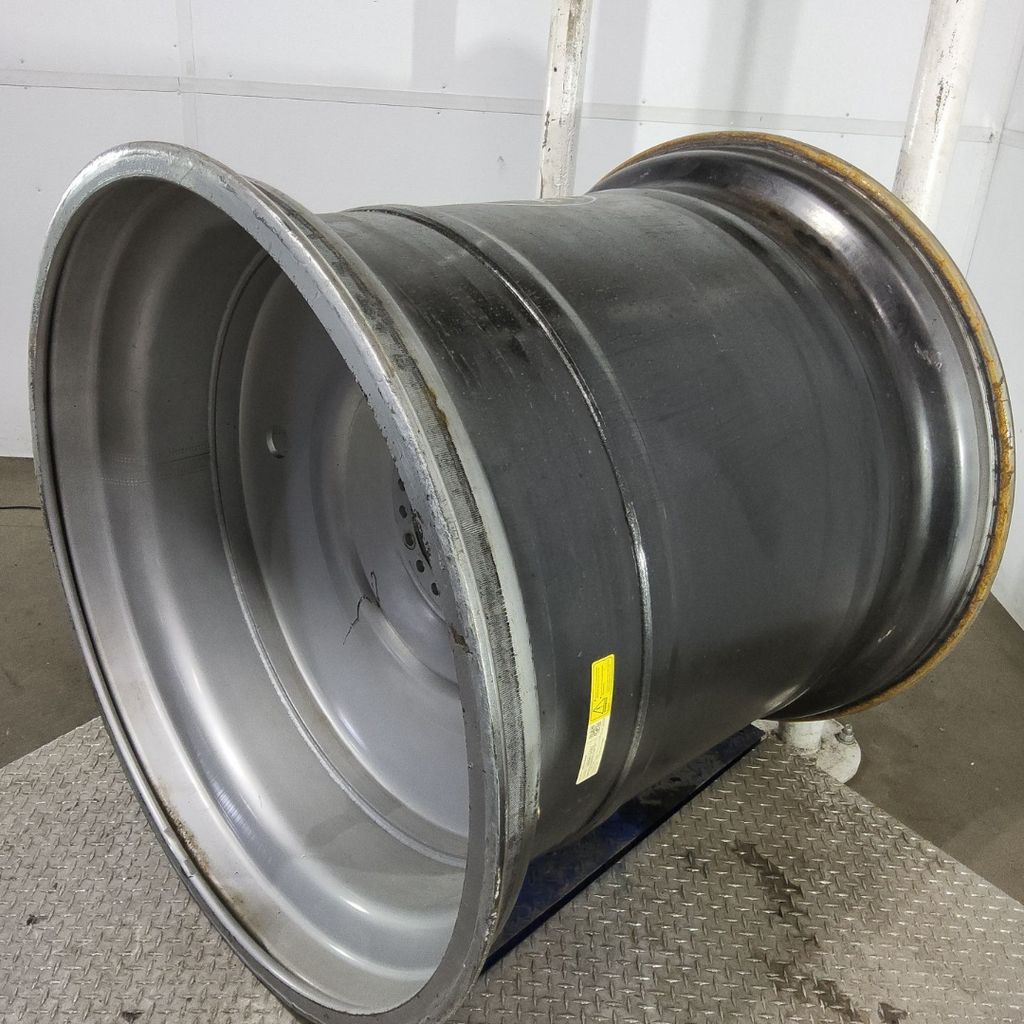 44"W x 46"D, Case IH Silver Mist 20-Hole Formed Plate
