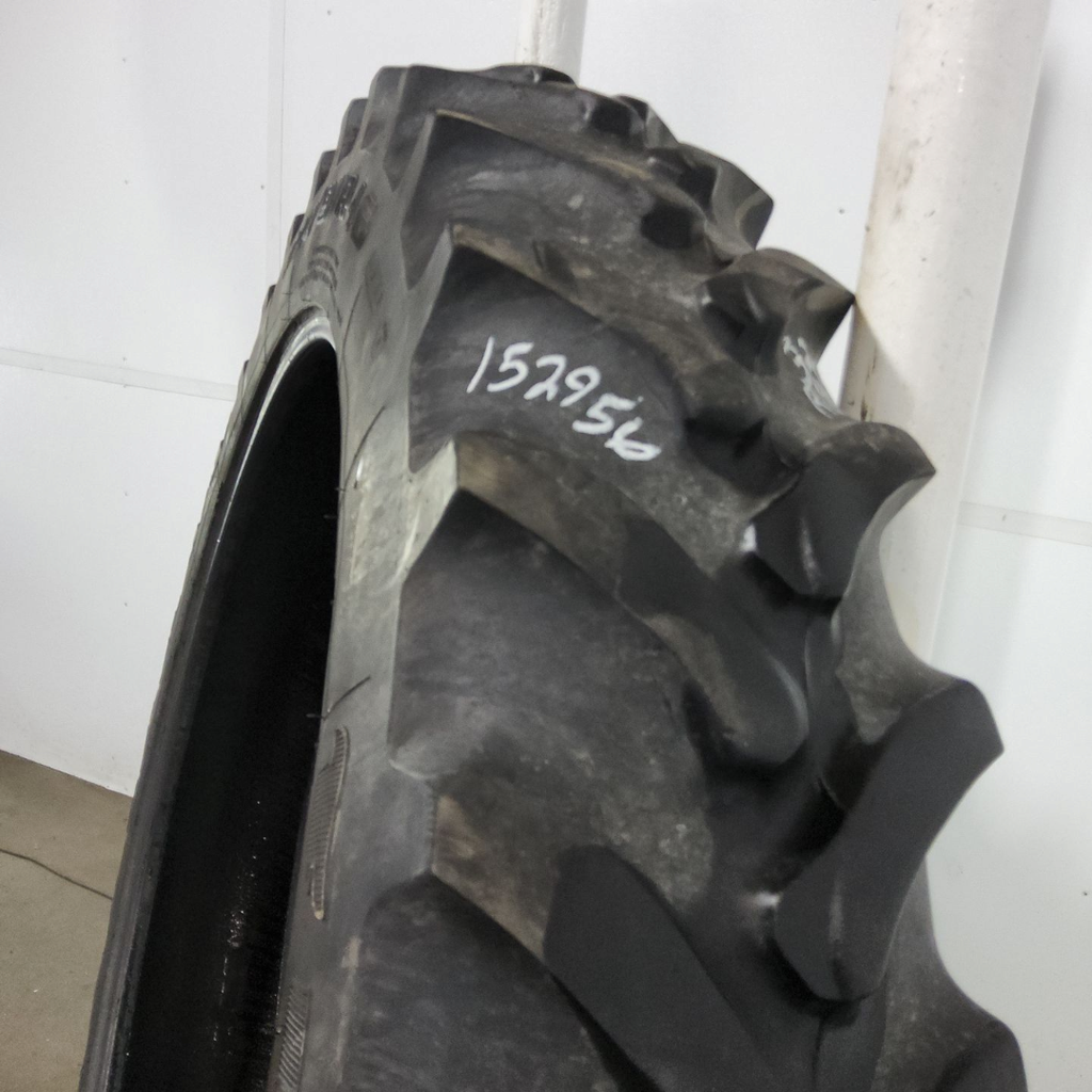320/90R46 Firestone Radial 9000 R-1W 148B 40%