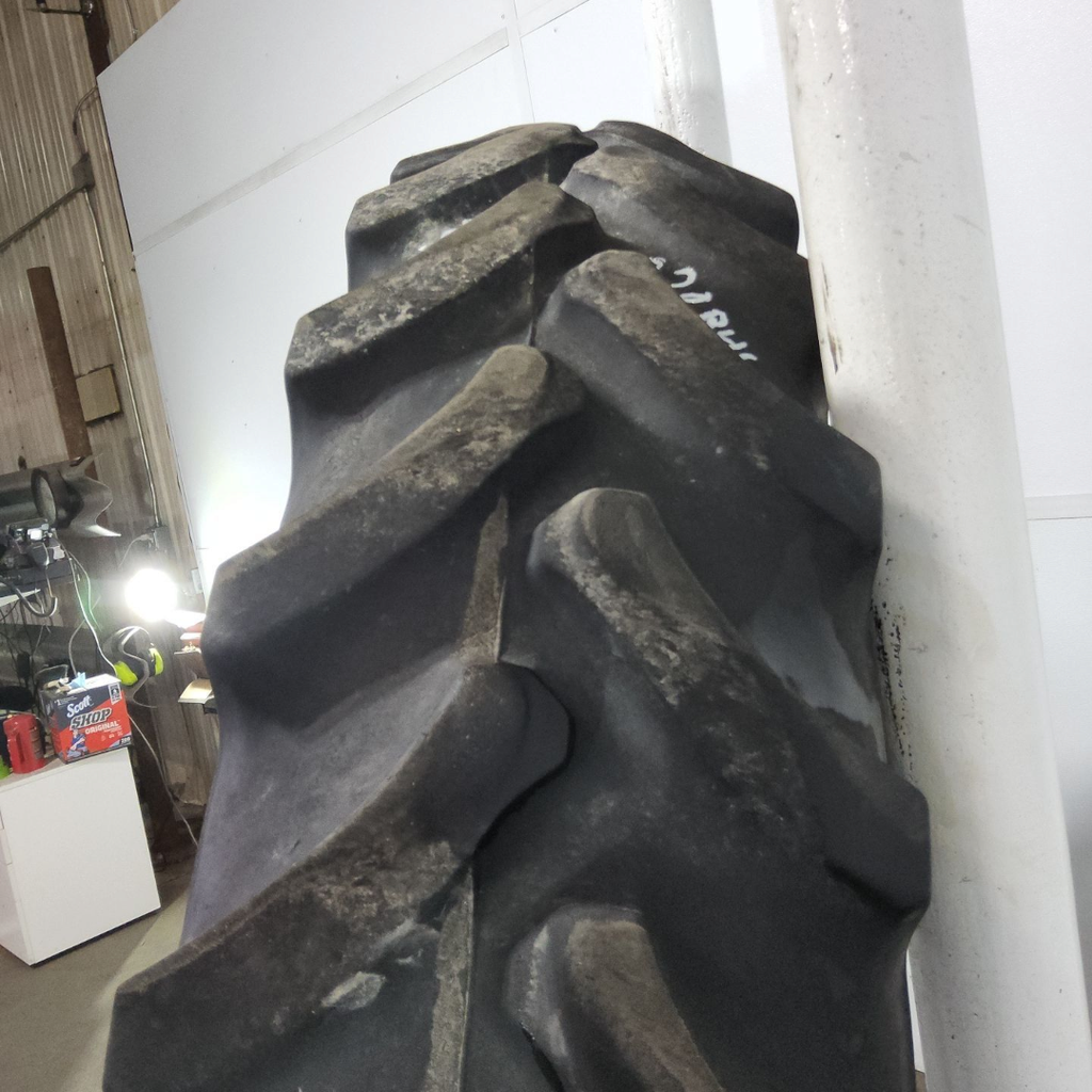 320/90R46 Firestone Radial 9000 R-1W 148B 50%