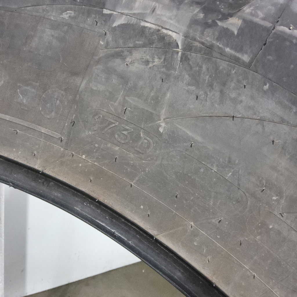 VF380/90R46 Michelin Spraybib R-1S 173D 95%