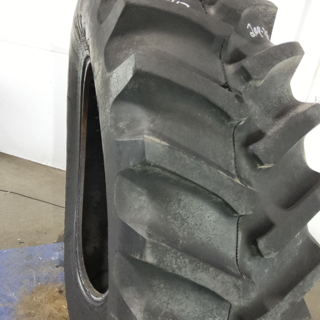 20.8-38 Firestone Super All Traction 23 R-1 D (8 Ply), 90%