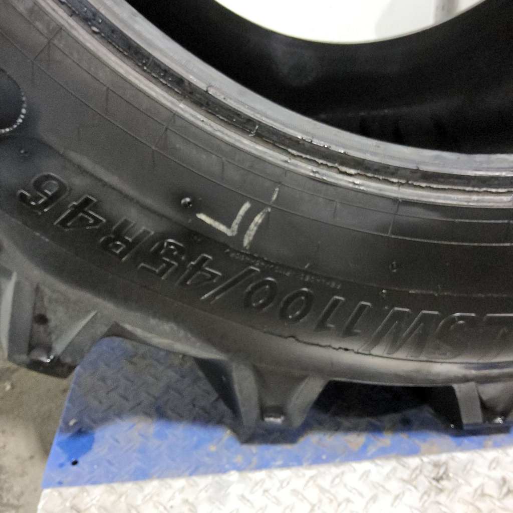 LSW1100/45R46 Goodyear Farm DT930 R-1W 181D 85%