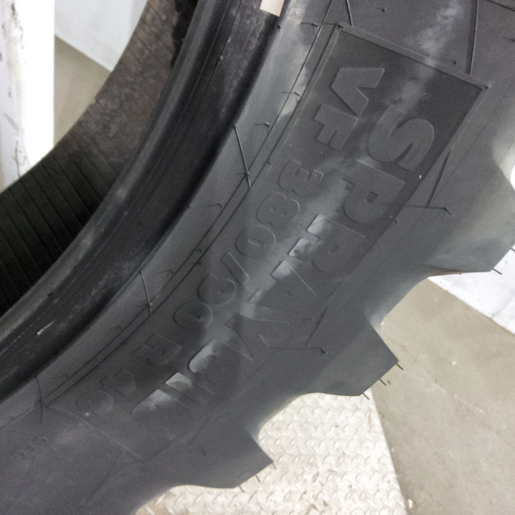 VF380/90R46 Michelin Spraybib CFO R-1S 173D 99%