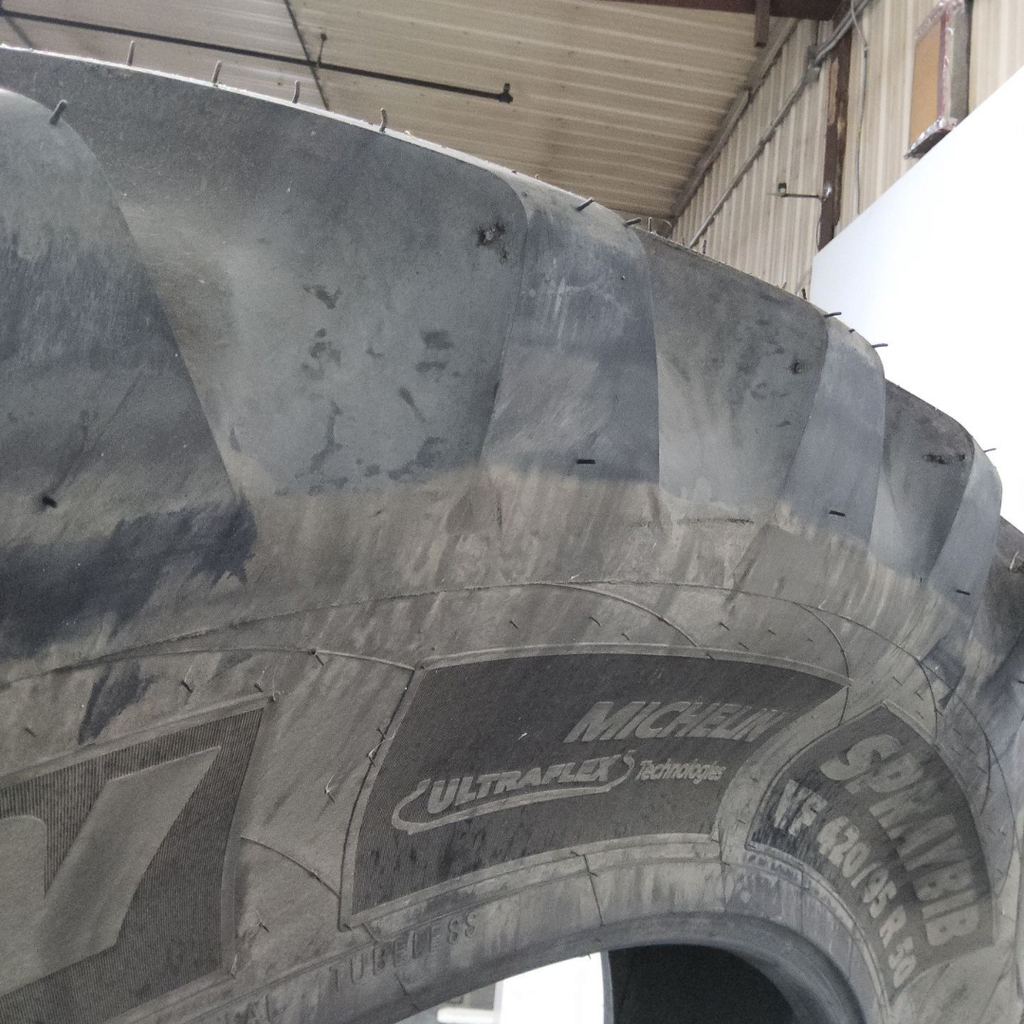 VF420/95R50 Michelin Spraybib R-1S 177D 99%