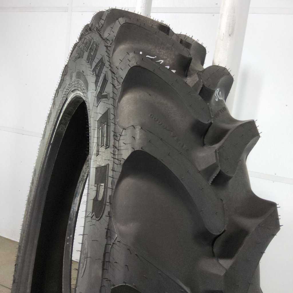 VF380/105R50 Goodyear Farm Ultra Sprayer R-1 179D 99%