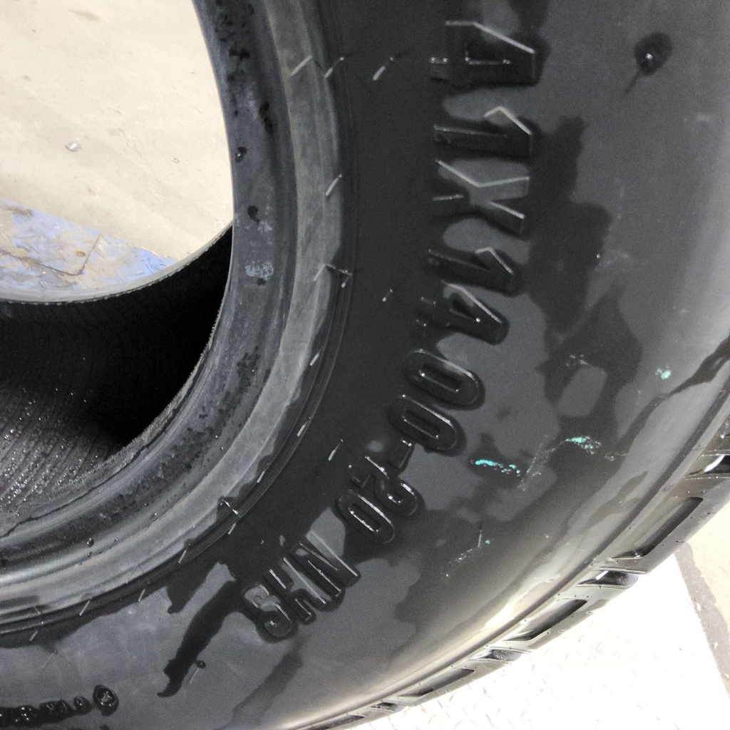 41x14.00-20 Alliance 322 Turf R-3 C (6 Ply), 90%