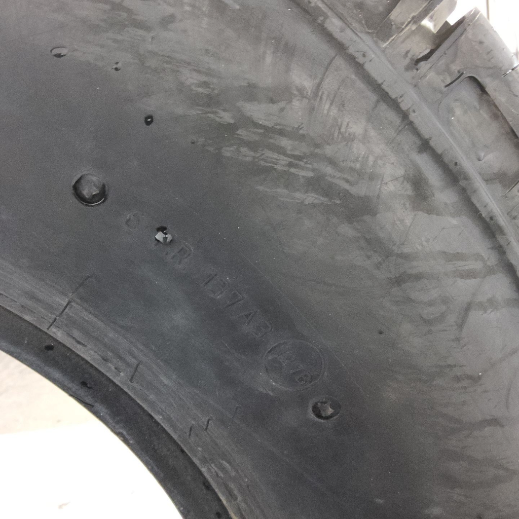 41x14.00-20 Alliance 322 Turf R-3 C (6 Ply), 90%