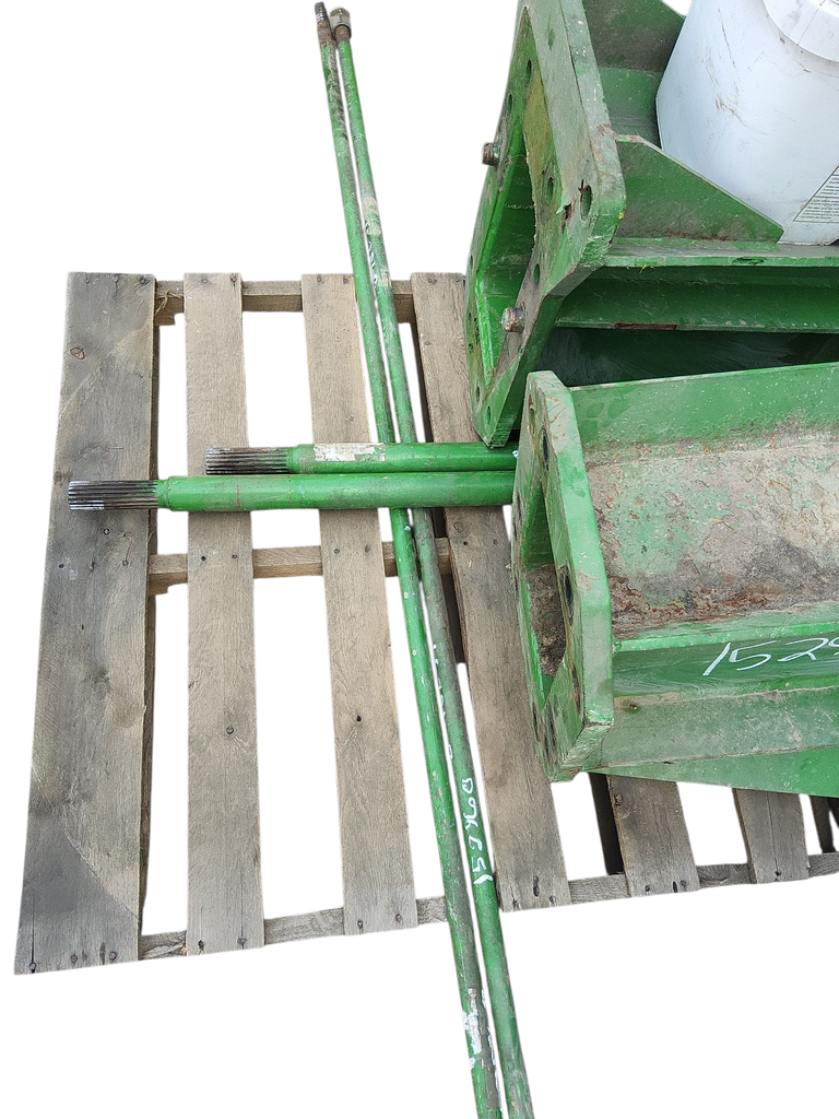 19.5"L Combine Frame Extension for John Deere Combine "S" Series ("C"18/22 spline drive shafts), John Deere Green