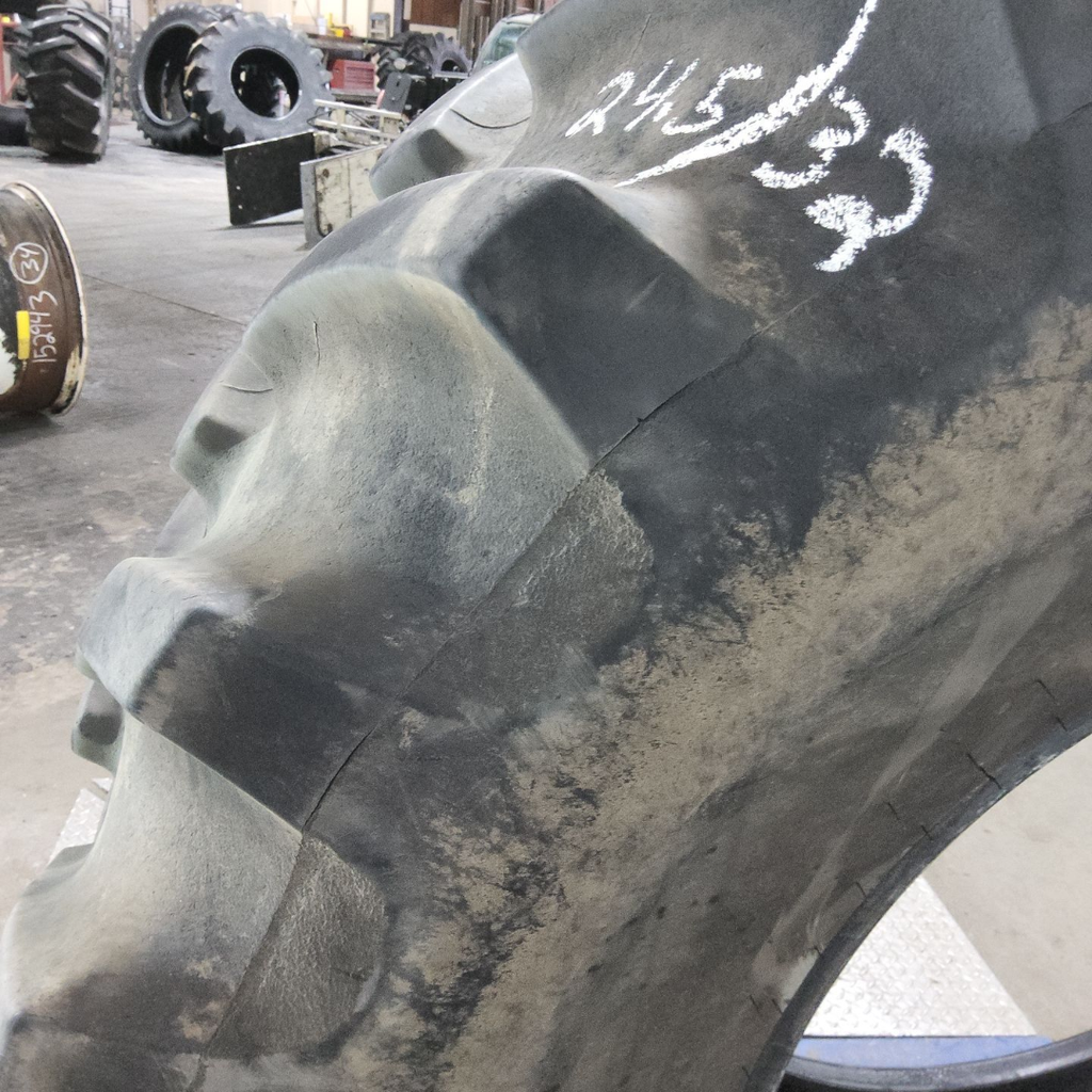 24.5-32 Firestone Super All Traction 23 R-1 F (12 Ply), 80%