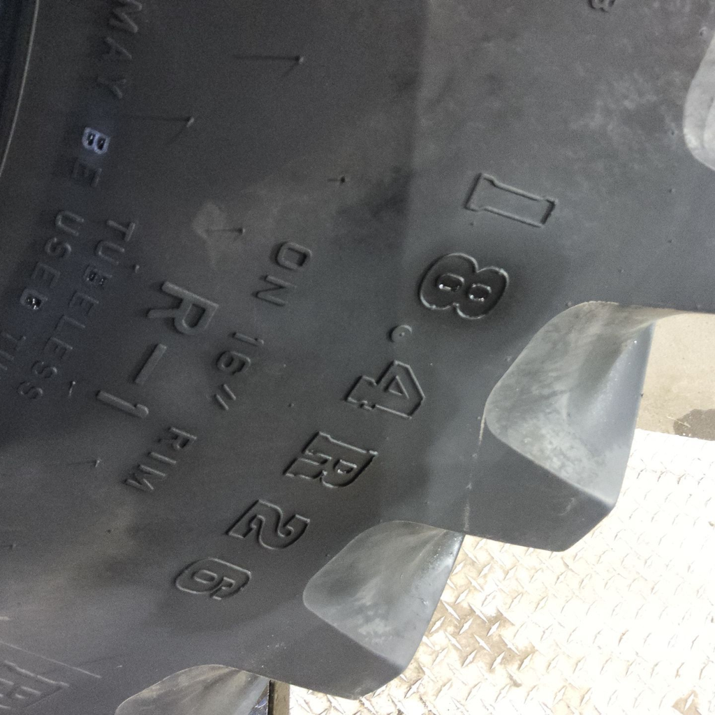 18.4R26 Firestone Radial All Traction FWD R-1 E (10 Ply), 140B 70%