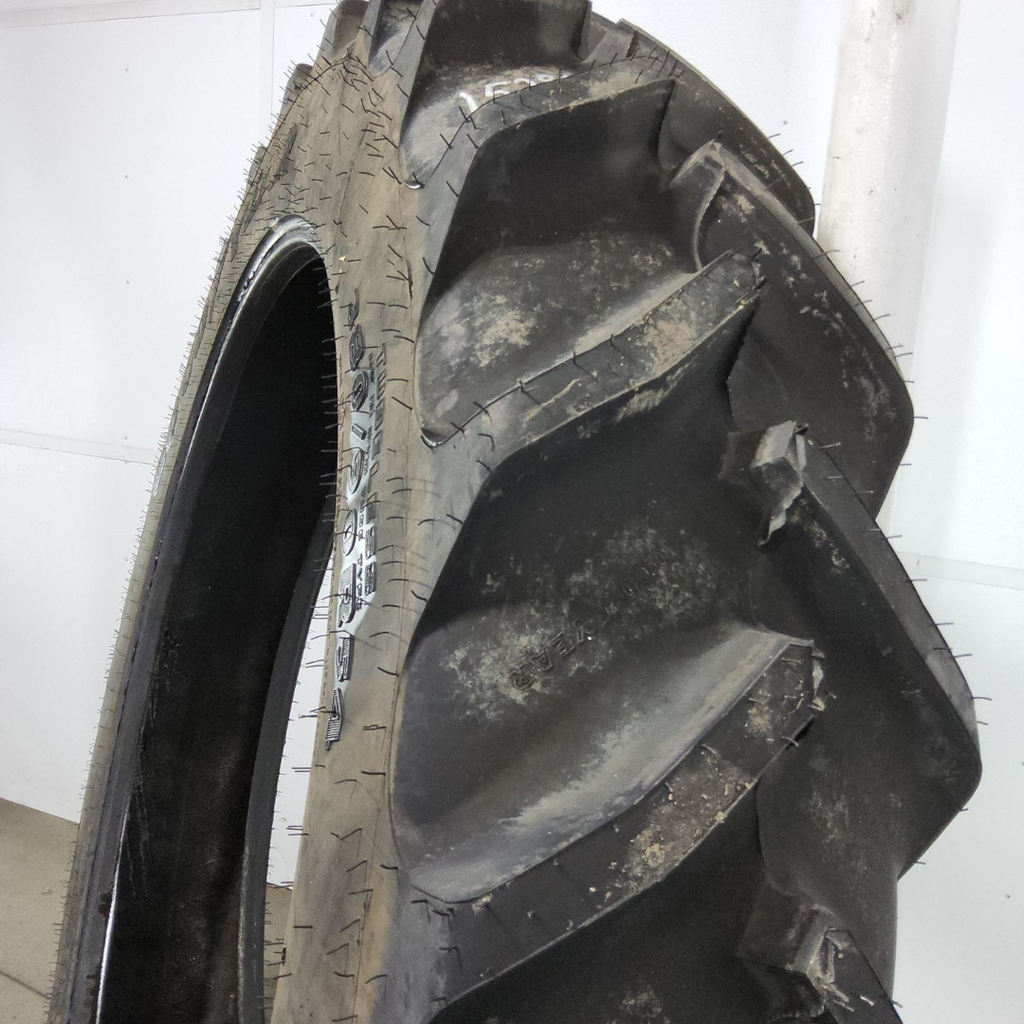 380/90R54 Goodyear Farm DT800 Super Traction R-1W 152A8 99%