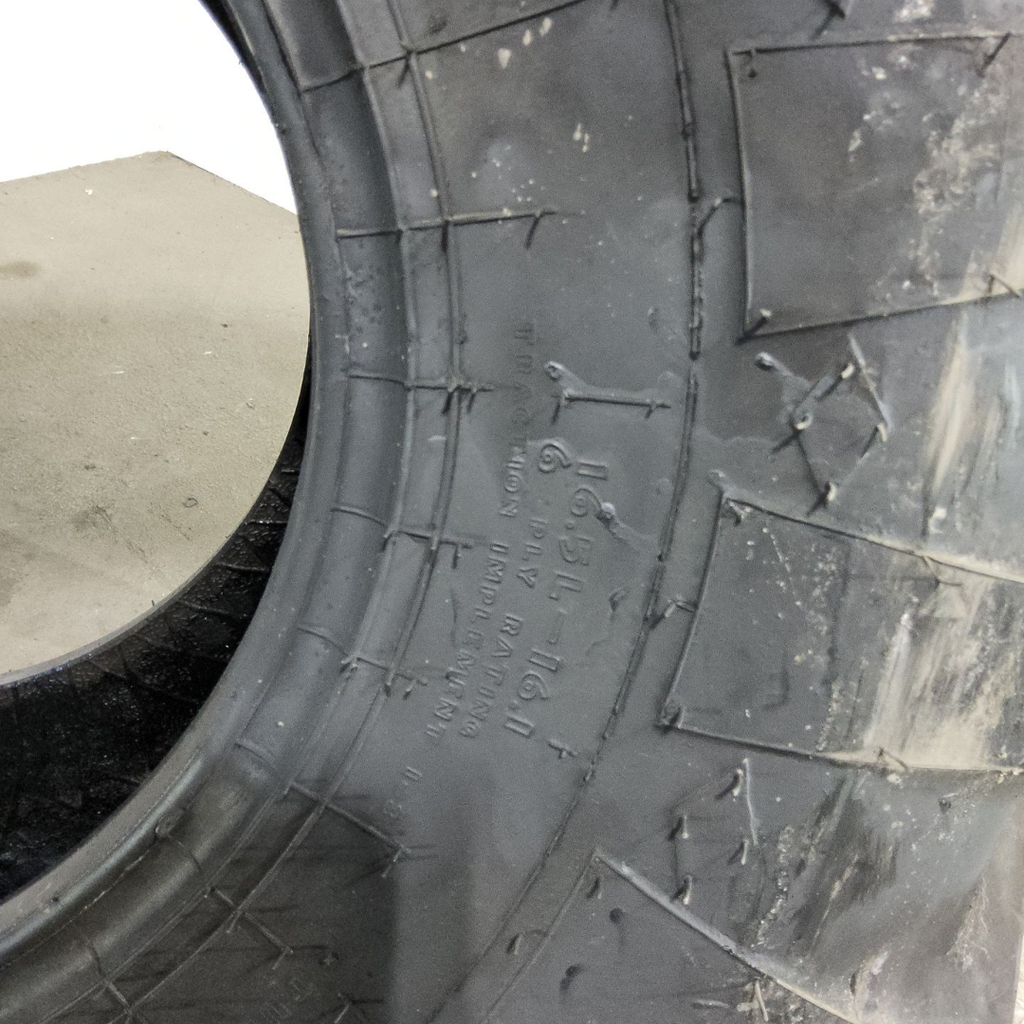 16.5L-16.1 Goodyear Farm Sure Grip I-3 C (6 Ply), 99%