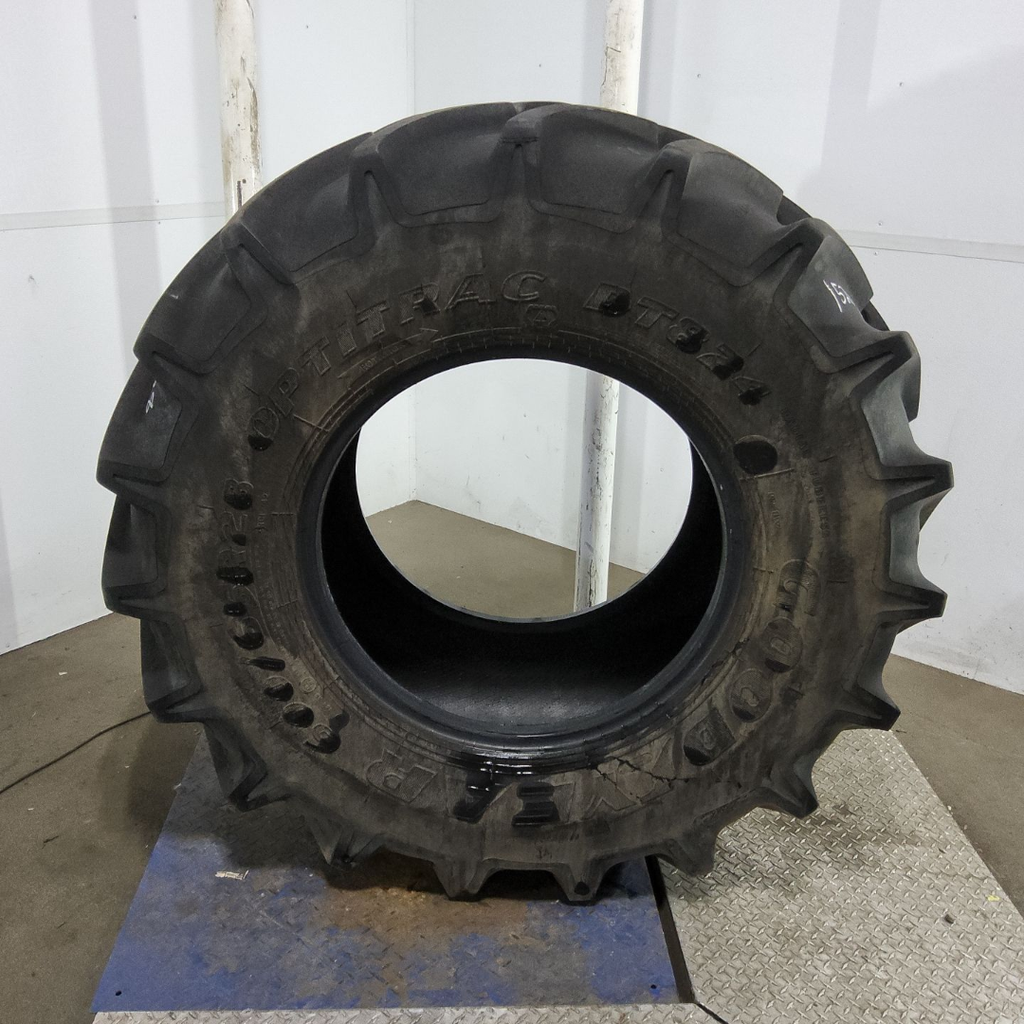 600/65R28 Goodyear Farm DT824 Optitrac R-1W 154A8 90%