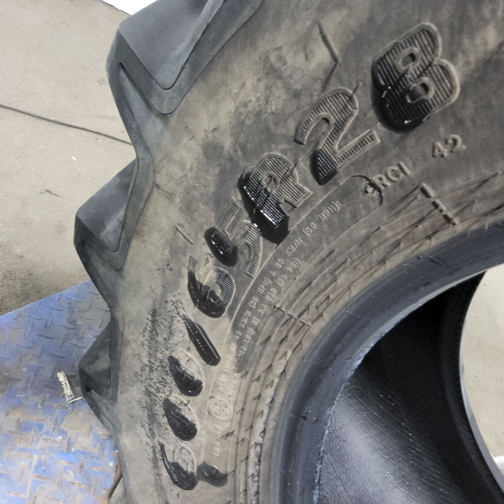 600/65R28 Goodyear Farm DT824 Optitrac R-1W 154A8 90%