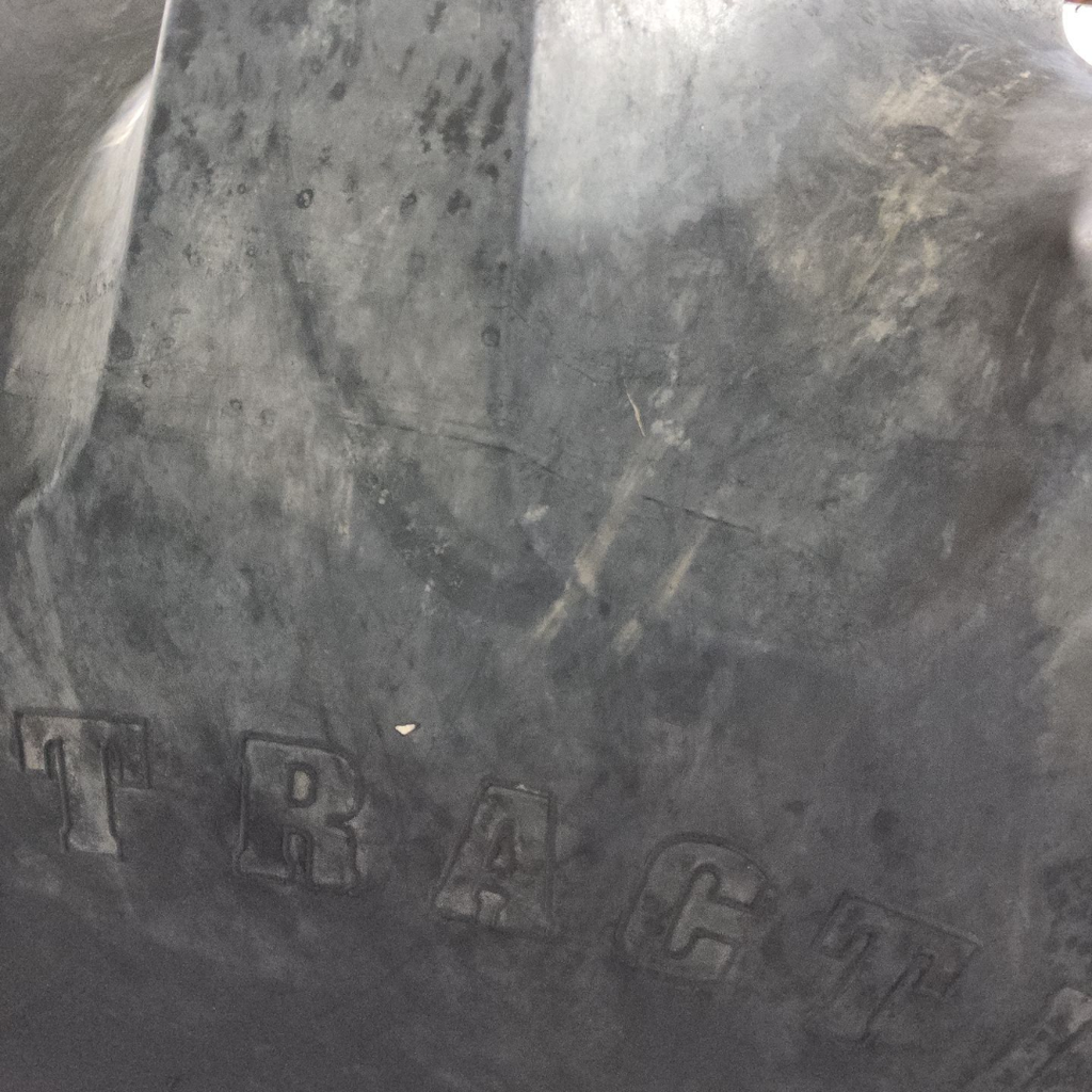 28L-26 Firestone Super All Traction 23 R-1 E (10 Ply), 85%