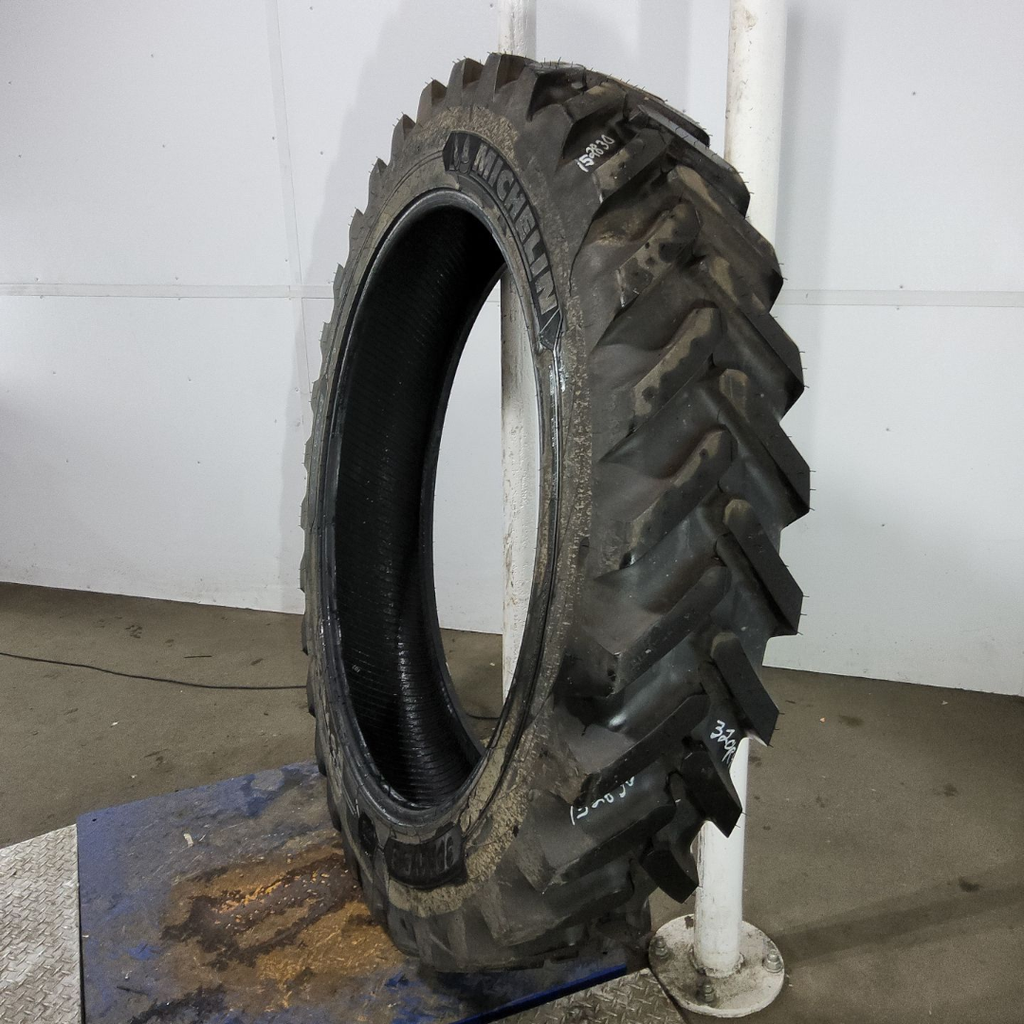 VF320/90R46 Michelin Spraybib R-1S 165D 99%